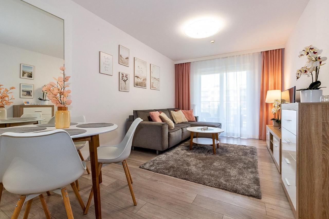 Omi Apartments Kolobrzeg Luaran gambar