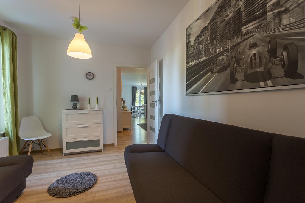 Omi Apartments Kolobrzeg Luaran gambar